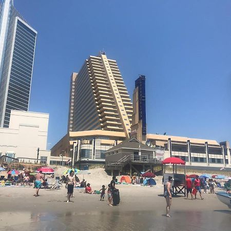 Astonishing Ocean Front Condo Cozysuites At Showboat Atlantic City Eksteriør billede