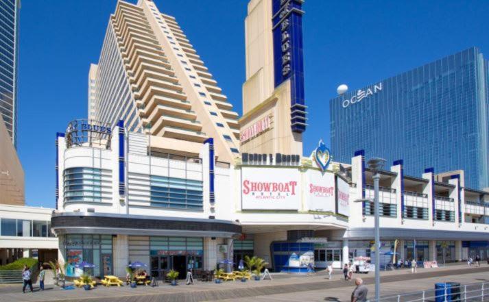 Astonishing Ocean Front Condo Cozysuites At Showboat Atlantic City Eksteriør billede